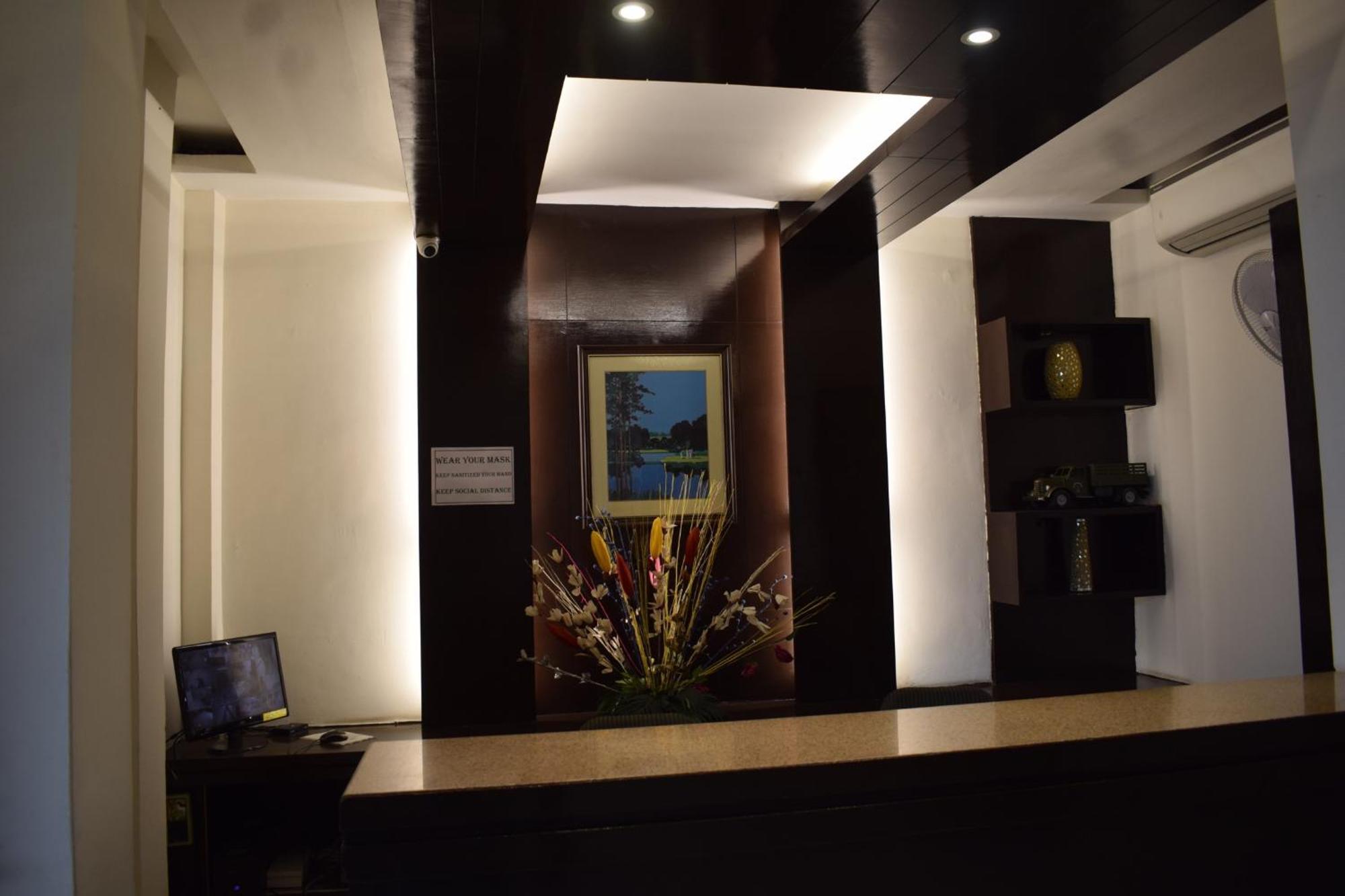 גורגאון Hotel Chaupal By Casa Bella מראה חיצוני תמונה