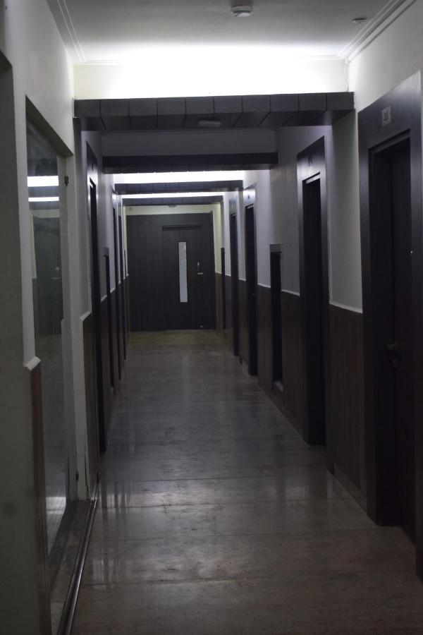 גורגאון Hotel Chaupal By Casa Bella מראה חיצוני תמונה