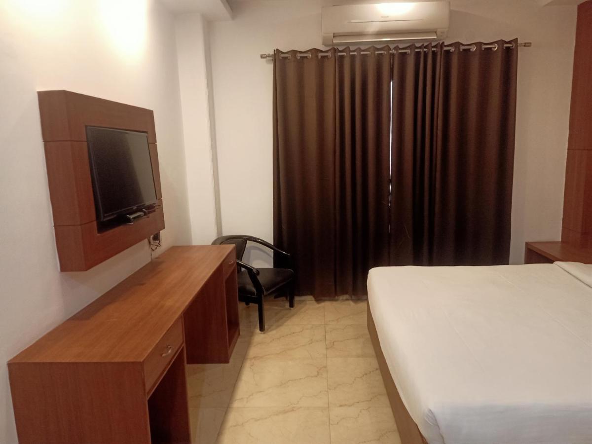 גורגאון Hotel Chaupal By Casa Bella מראה חיצוני תמונה