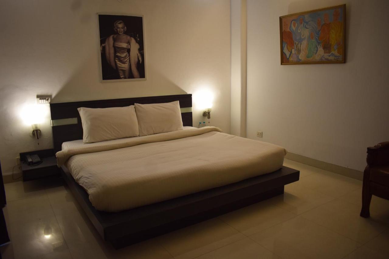 גורגאון Hotel Chaupal By Casa Bella מראה חיצוני תמונה