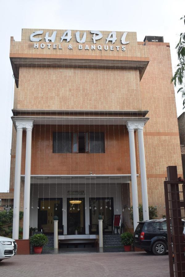 גורגאון Hotel Chaupal By Casa Bella מראה חיצוני תמונה