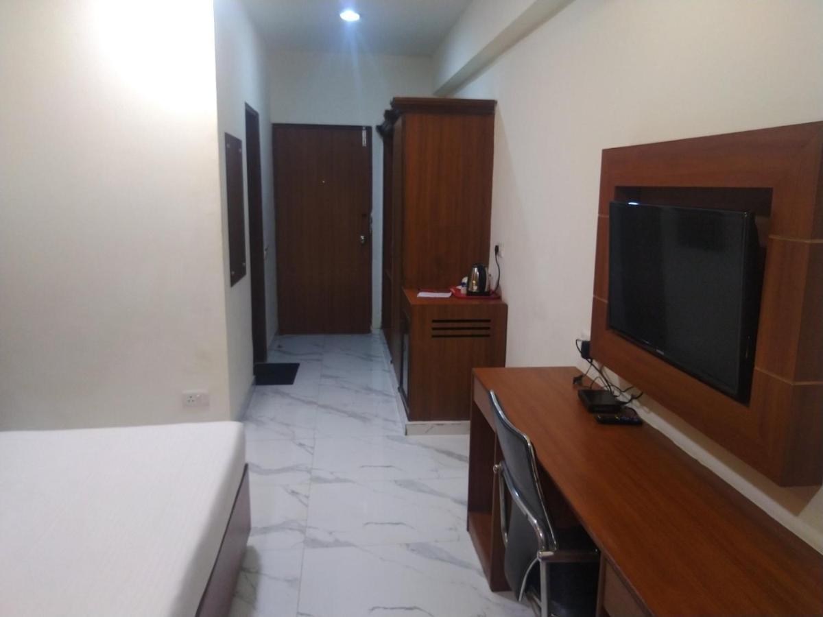 גורגאון Hotel Chaupal By Casa Bella מראה חיצוני תמונה