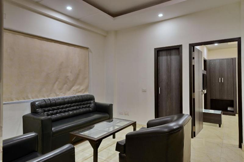 גורגאון Hotel Chaupal By Casa Bella מראה חיצוני תמונה